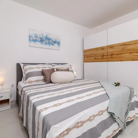 Apartment Nika