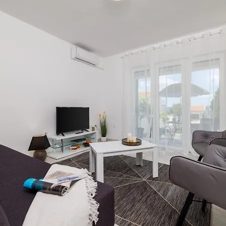 Nika Apartment *