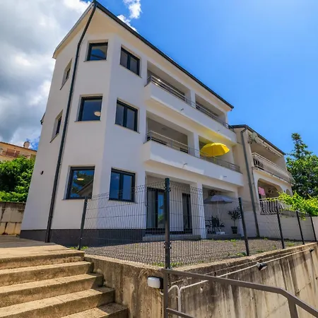 Nika Apartment