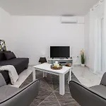 Nika